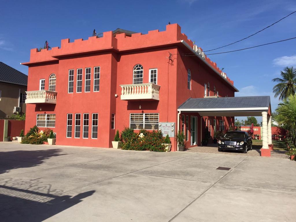Montecristo Inn Piarco 외부 사진